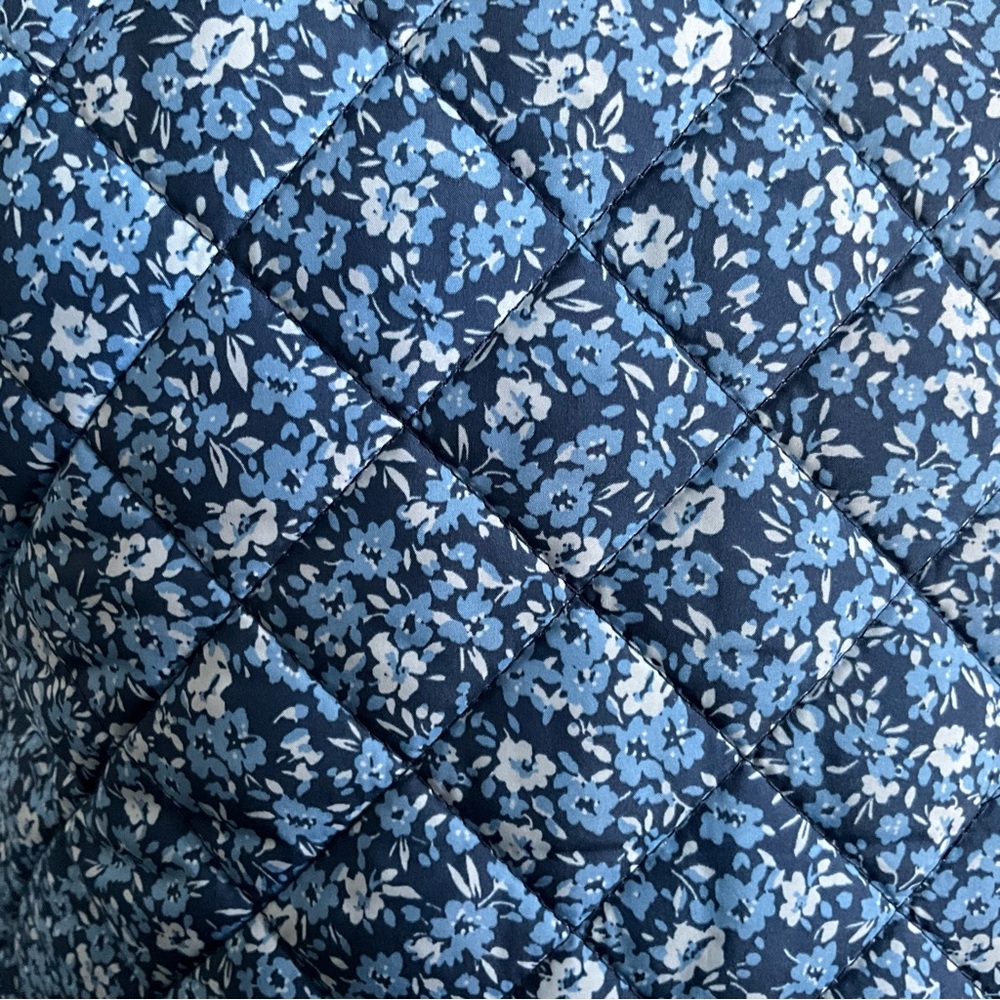 SALE! J.Crew Size 10-12 Floral Quilted Zip Vest Flowers Fabric CrewCuts - Picture 2 of 9